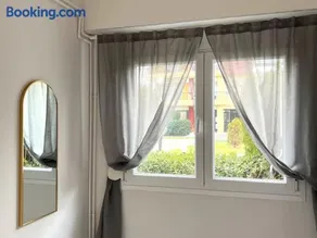 Jimmy's Pool Apartment - Image 2