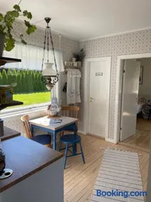 Bestemors hus med kystnær beliggenhet - Image 2