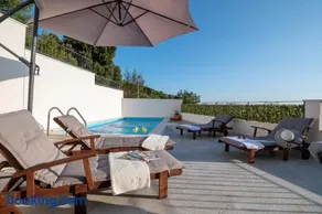 Villa Gabriel with pool, sauna, jacuzzi - Image 5