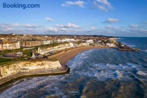Beachside Mews - Image 5
