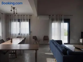 Melissinos Beachfront Apartments - Image 2