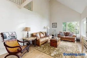 Oceanfront snowbird-friendly home on the beach with washer/dryer & fireplace - Image 4