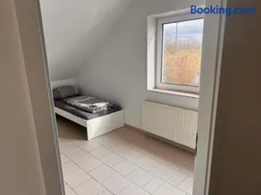 4 Personen I 2 Schlafzimmer I Wohnung Wörrstadt mit Parkplatz - Image 2
