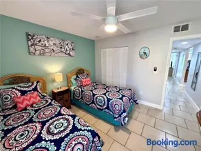 2BR/2BA condo Sienna Park - Image 2