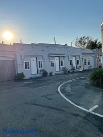 Monterey Motel - Image 4