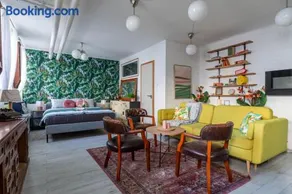 Buda Castle Apartment - Image 1