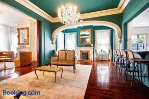 Opulent Historic Villa w Heated Pool 5br 6ba - Image 4