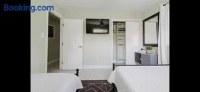 Justins Guest Rooms - Image 3