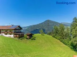 Appartamento adatto alle famiglie con griglia e giardino | Vista sul giardino - Image 4