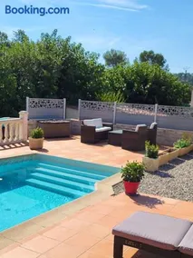 Cosy rez-de-jardin de villa - Image 1