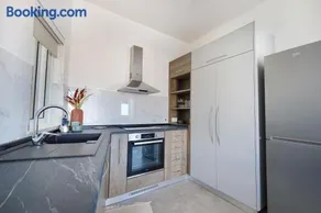 Cosy 1 BD Penthouse in Bugibba - Corner Terrace with Sea Views - Image 2