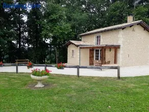Charmante maison en forêt près d'Eymet, animaux admis - Image 1