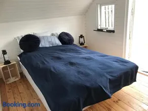 Lovely Holiday Home 80 M From The Water - Image 3