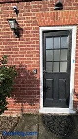 The Coach House WPH, Epping - Image 2