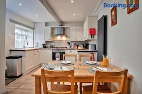 Entire 3bed Cottage near Harrogate & Yorkshire Dales - Image 1