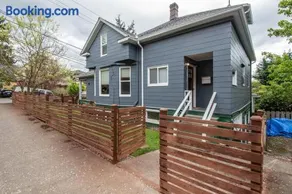 Remodeled 2-Bedroom Unit in Fremont w/ Luxe Bathrooms - Image 2