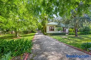 Ballarat Cottages - Image 2