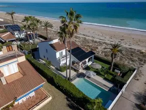 Exquisita Villa Frente al Mar - Image 1