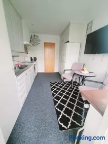 Cosy apartment in Malmö with balcony and parking lot - Image 1