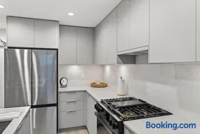 Brand new 1 bedroom Central Langley - Image 1
