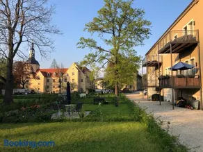 Lavendel Apartment with Sauna, Terrace, and Garden - Image 1