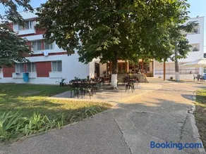 Hotel Camelia - Image 5