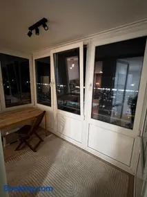 Cozy Sunny Flat in Quiet Spot - Image 4