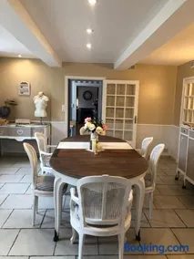 Chez Celine et Philippe chambre Marie dans propriété de charme avec piscine - Image 2