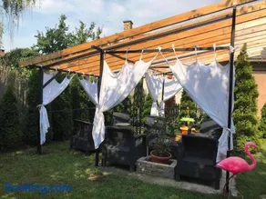 Centrum Villa Szolgáltatóház - Image 3
