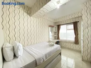 Best Price Studio Apartment at Easton Park Residence Jatinangor By Travelio - Image 1