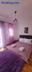 Ellie's Hospitality - Image 3
