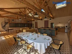 Séjour de luxe au cœur de Mainxe, avec truffe et cours de cuisine, idéal pour 4 couples - Image 1