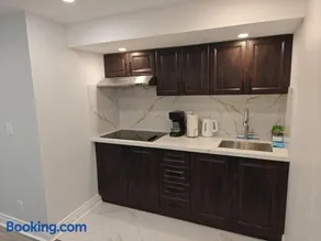Pleasant stay Mississauga - Image 3