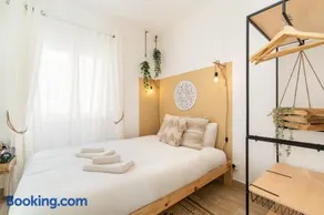 Renew Yourself at an Unvarnished City Hideaway - Image 5