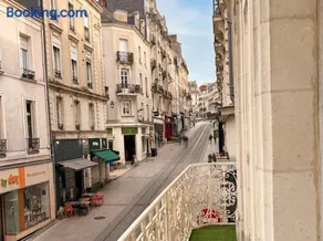 T2 Hypercentre Angers, Balcon, Fresques - Image 3