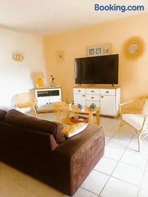 Mauguio-Carnon Apt T2 Tout Confort, Spacieux, Lumineux, Clim, Wifi, Balcon, parking privé, 15 mn des plages, de Montpellier - Image 1