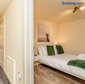 The apartments - Image 1