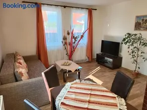 Lend apartman in the garden - Image 3
