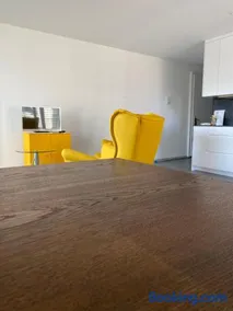 Upper Floor - Image 4