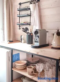 Tiny House - Image 2