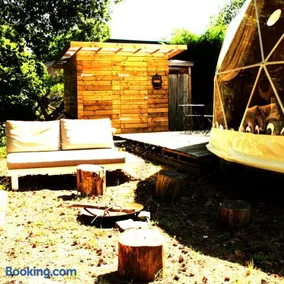 Relaxing in a magical dôme every season - Image 4