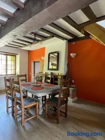 Gîte "Le Chatel" avec piscine - Image 1