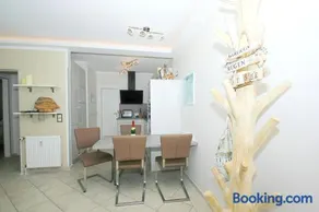 Ferienwohnung Ostseeperle Nr 17 mit gratis Sauna- und Schwimmbadnutzung im AHOI Sellin - Image 4