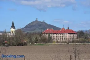 Rodinný dům pod Hazemburkem - Image 1