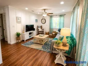 Offshore Oasis Cottage - Image 4