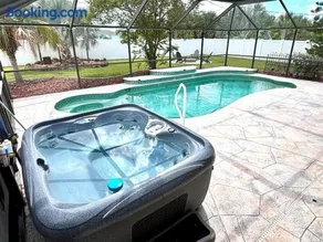 Port Charlotte Oasis House and Bunkhouse Pool, Hot Tub, RV Boat space - Image 3