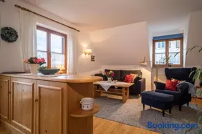 Ferienwohnung 'Pfirsichblüte' auf idyllischem Familienbauernhof mit Balkon & Bergblick - Image 2