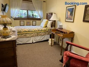 The Vermilion Park Inn - Image 2