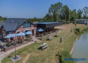 Herons Mead Lodges - Image 4