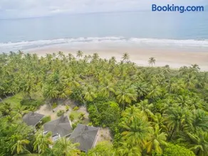 Seafront Chalet Cocoa Coast - Image 2